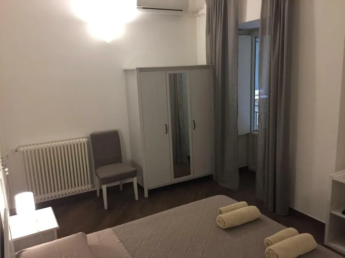 Maqueda Suiterooms Palermo